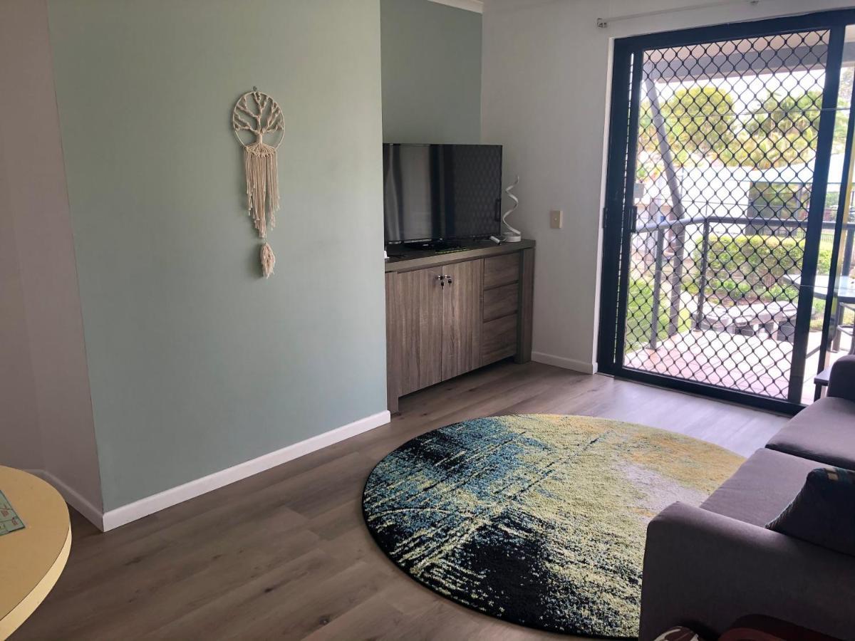 Apartment In 4* Resort - Pool Views - Great Location Noosaville Eksteriør billede